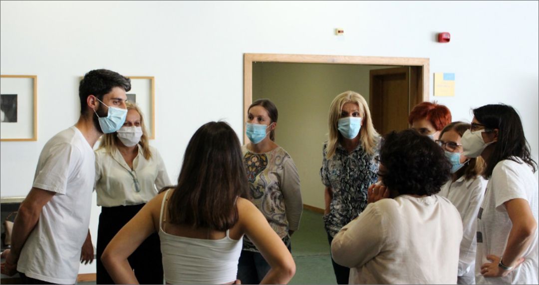 df3696872f92e9da8cc1321458984298